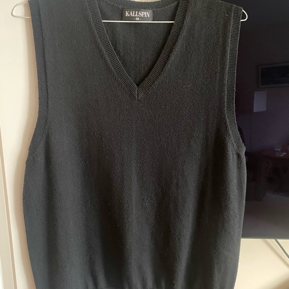 KALLSPIN MEN’S CASHMERE BLEND SWEATER VEST - Picture 1 of 3